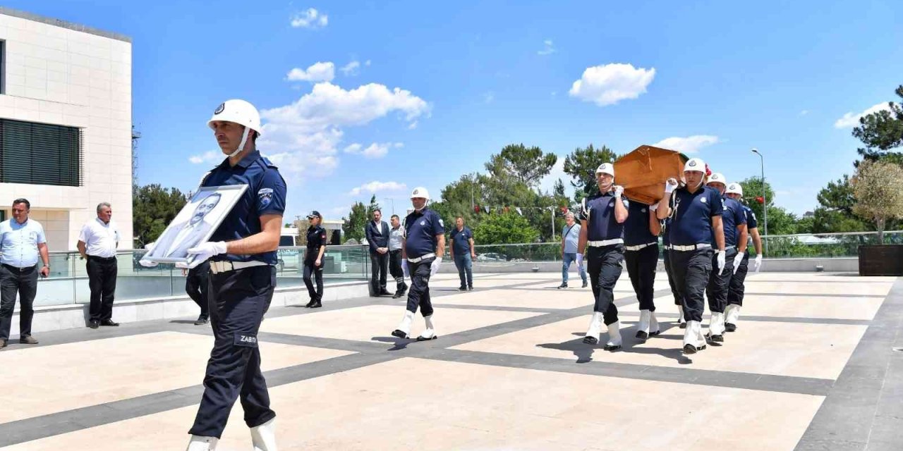 Konyaaltı Belediyesi Eski Başkan Yardımcısı Saygılı, Gözyaşları İçinde Son Yolculuğuna Uğurlandı