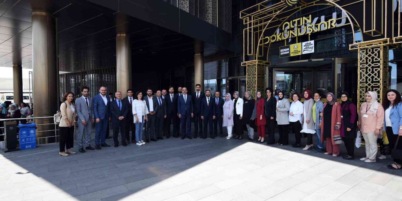 16. Altın Dokunuşlar “Türk Dünyası” Temasıyla Açıldı