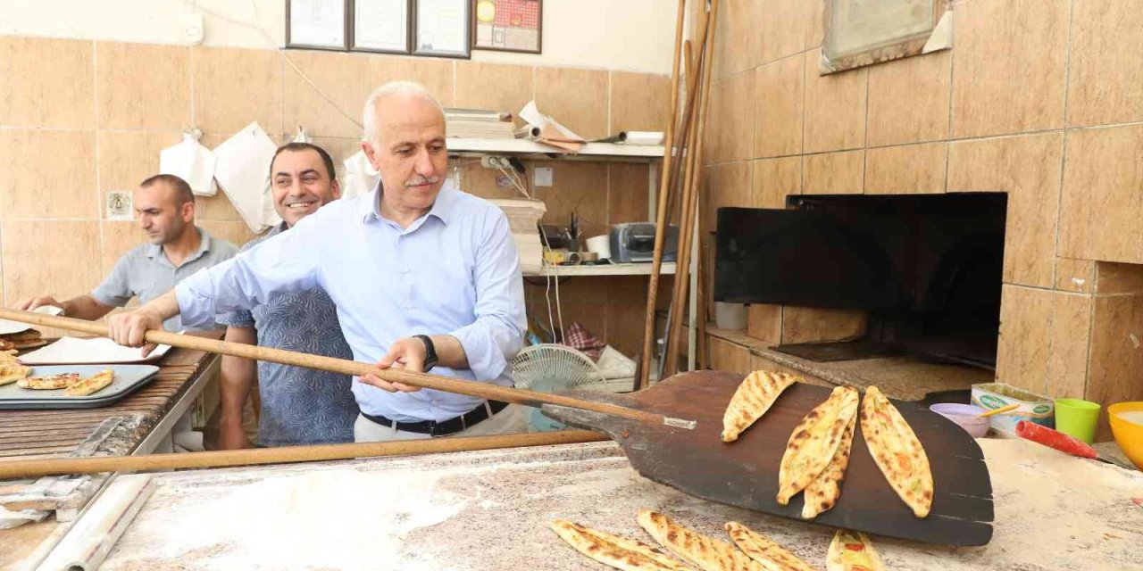 Başkan Gültak, İhsaniye Mahallesinde Vatandaşın Sorun Ve Taleplerini Dinledi