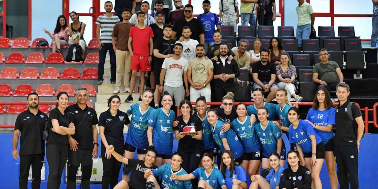 Konyaaltı Ligi Galibiyetle Bitirdi