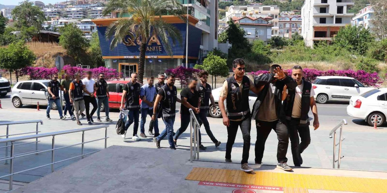 Alanya’da "müsilaj" Operasyonuna 4 Tutuklama