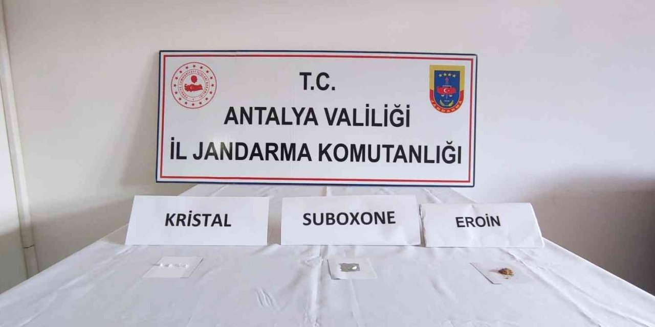 Dolandırıcılık Suçundan Aranan Şahıs Uyuşturucu İle Yakalandı