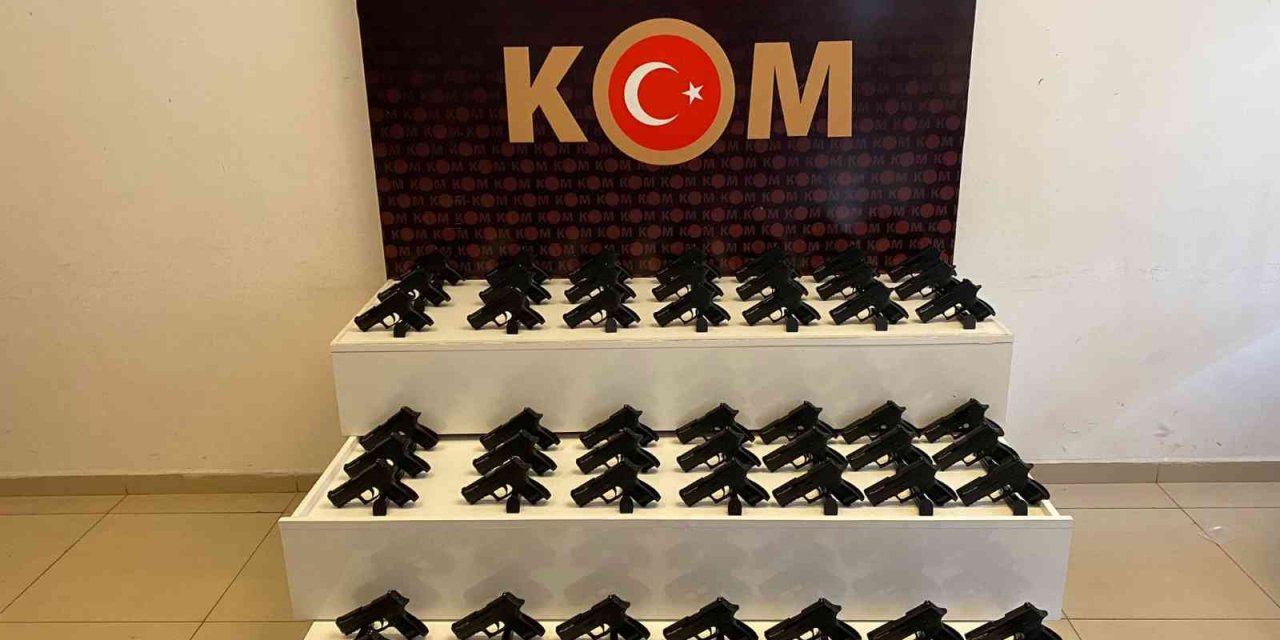 Konya'da Kaçak Silah Operasyonu