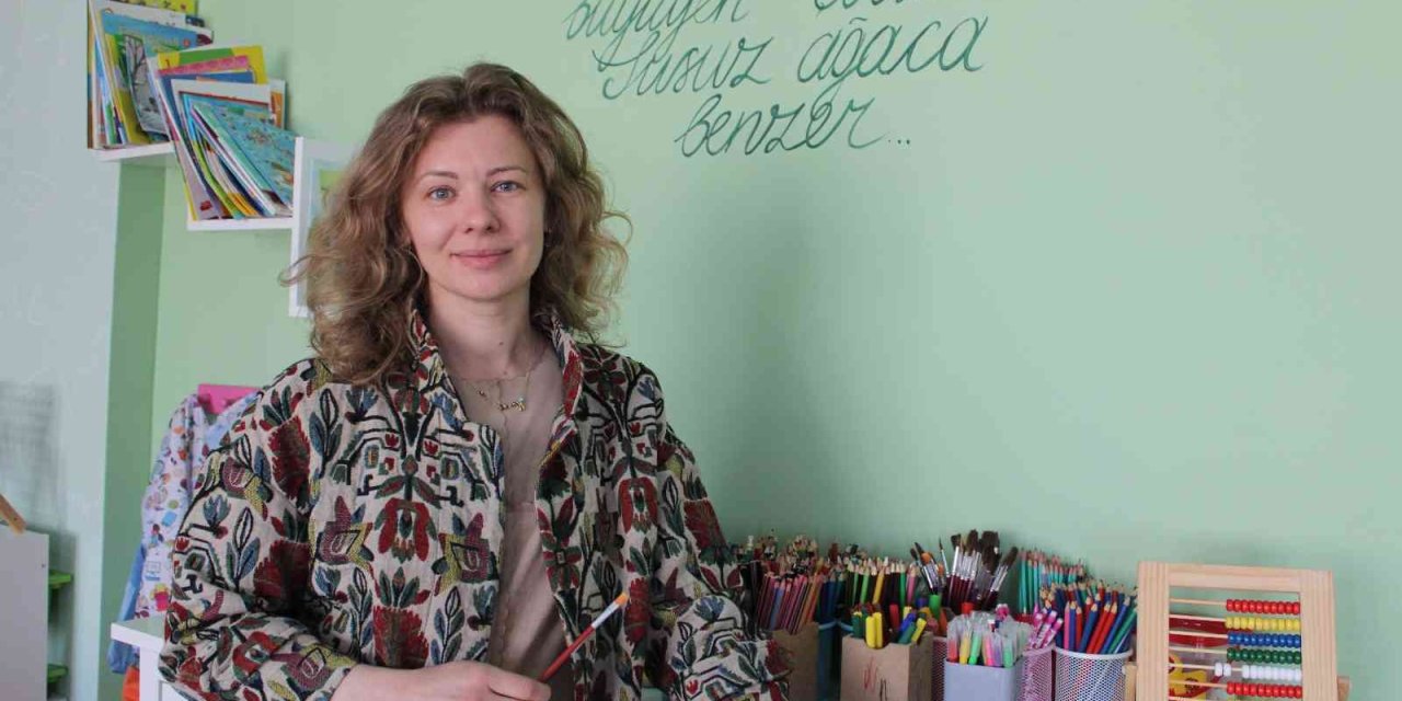 Rus Sanatçının Önceliği Çocuklar