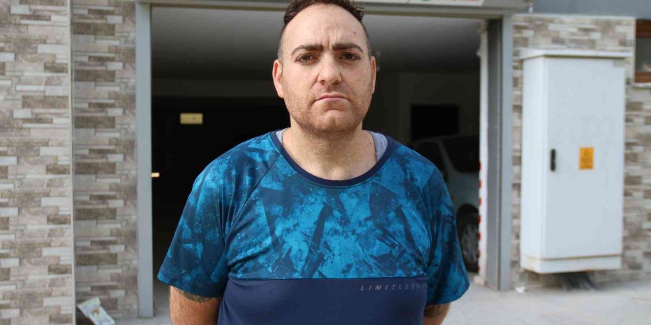 Hırsızların Elektrikli Bisiklet Çalma Anı Güvenlik Kameralarına Yansıdı