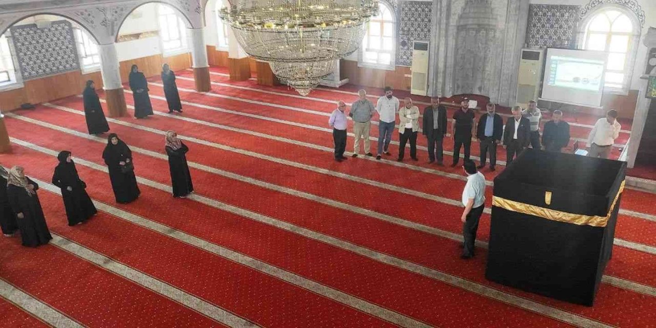 Kulu’da Kutsal Topraklara Gidecek Hacı Adaylarına Eğitim Verildi