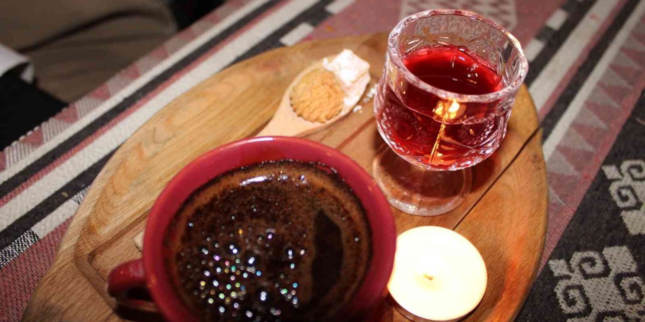 Türk Kahvesinin Tadı Kızıl Deniz Kumuyla Ayrı Bir Lezzetli