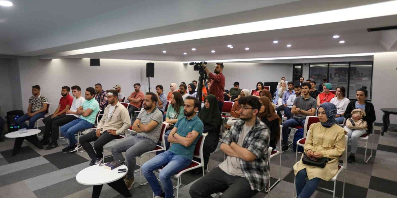 Başkan Yalçın Gençlerle Yapay Zekayı Konuştu