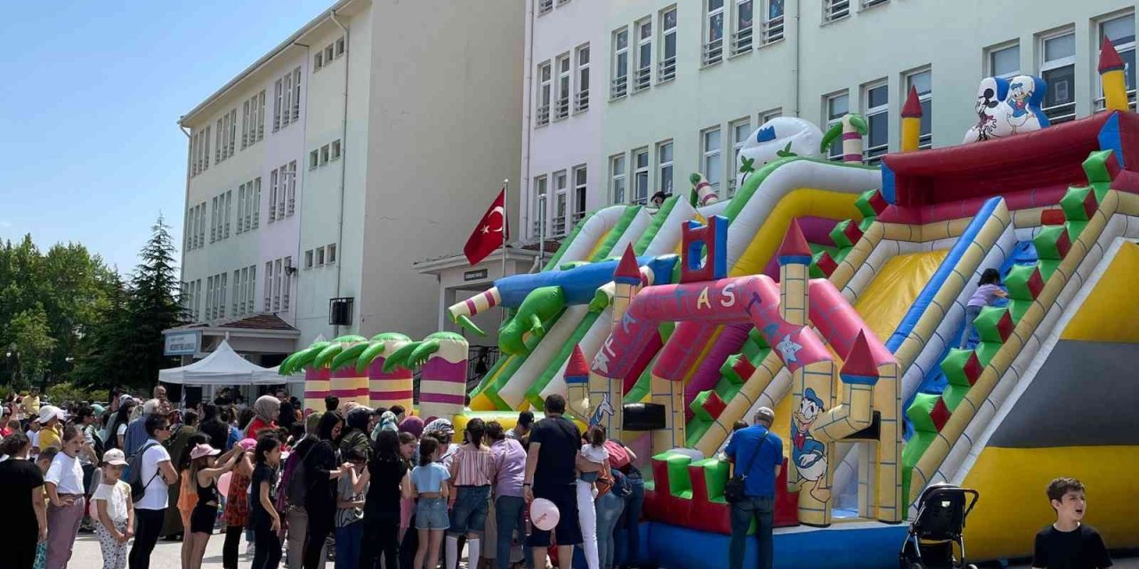 Meserret İnel İlkokulu’nda Bahar Şenliği