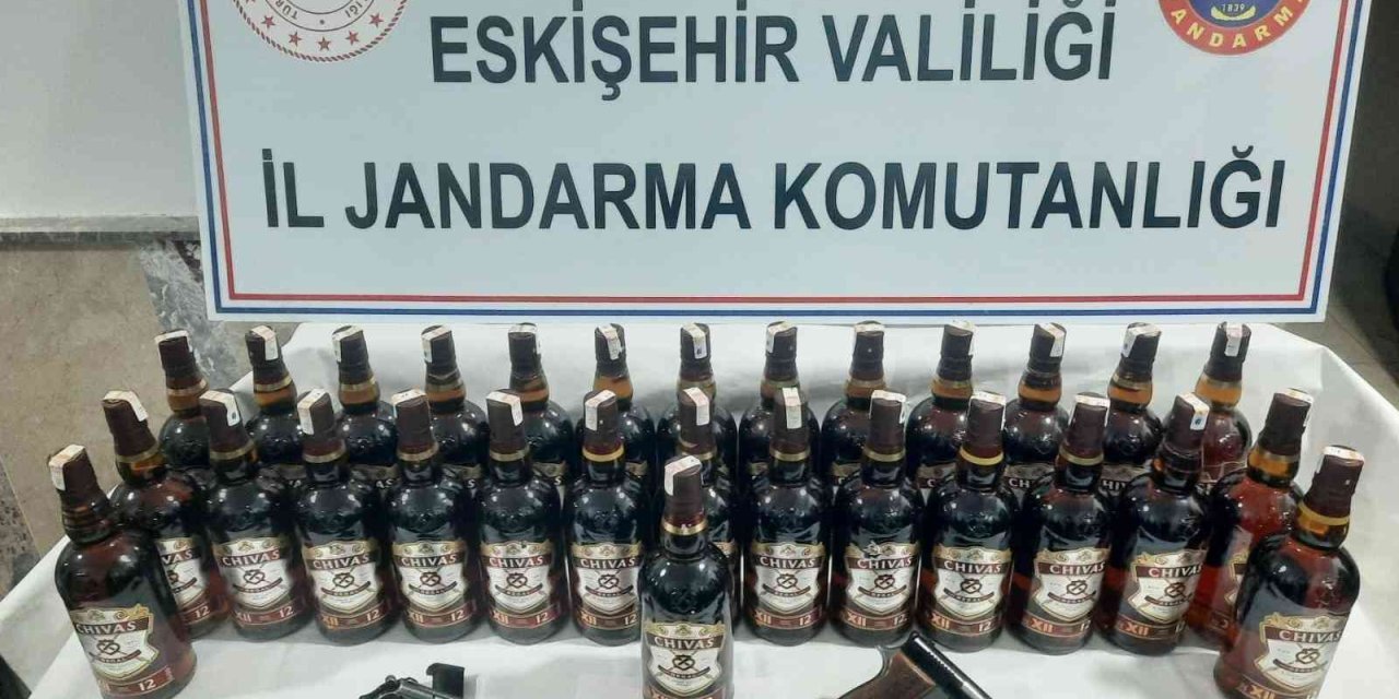 Jandarma Ekiplerinin Denetimlerinde 4 Kişi Gözaltına Alındı