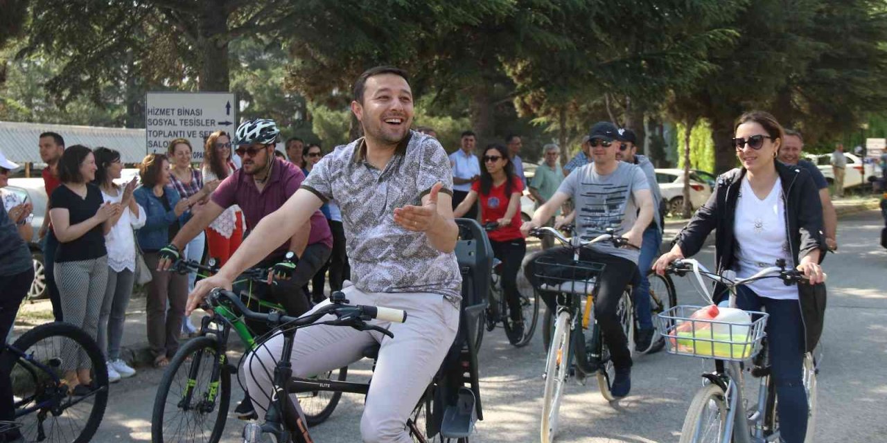 Dünya Bisiklet Günü’nü 5 Kilometre Pedal Çevirerek Kutladılar