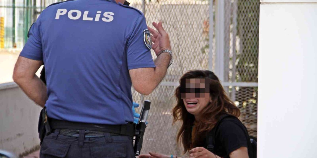 Boşaltılan Bankada Hırsızlık Teşebbüste Kaldı, Şüpheli Kadın Gözyaşlarını Tutamadı