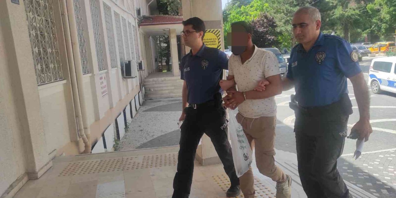 Bulduğu Kredi Kartıyla Alışveriş Yapan Kişi Tutuklandı