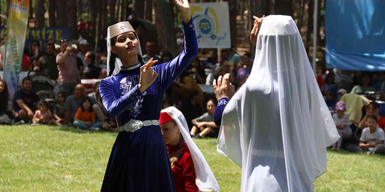 Kırım Türkleri Tepreş Şenliği’nde Buluştu