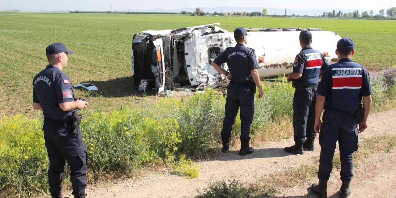 Karaman'da Tanker Devrildi : 1 Ölü