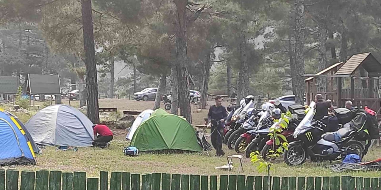 Aladağlar Milli Parkı, Kampçılardan Yoğun İlgi Görüyor