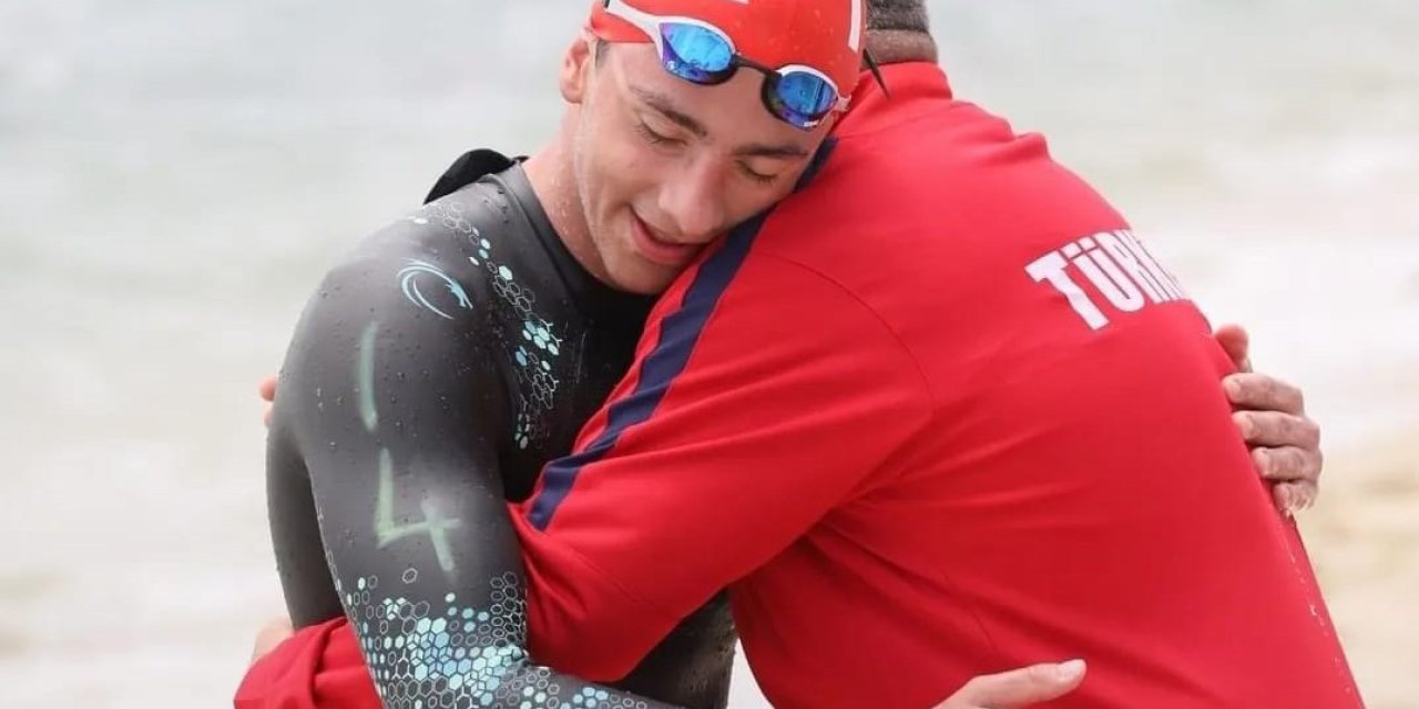 Antalyasporlu Milli Yüzücü Emir Batur, Avrupa Şampiyonu Oldu