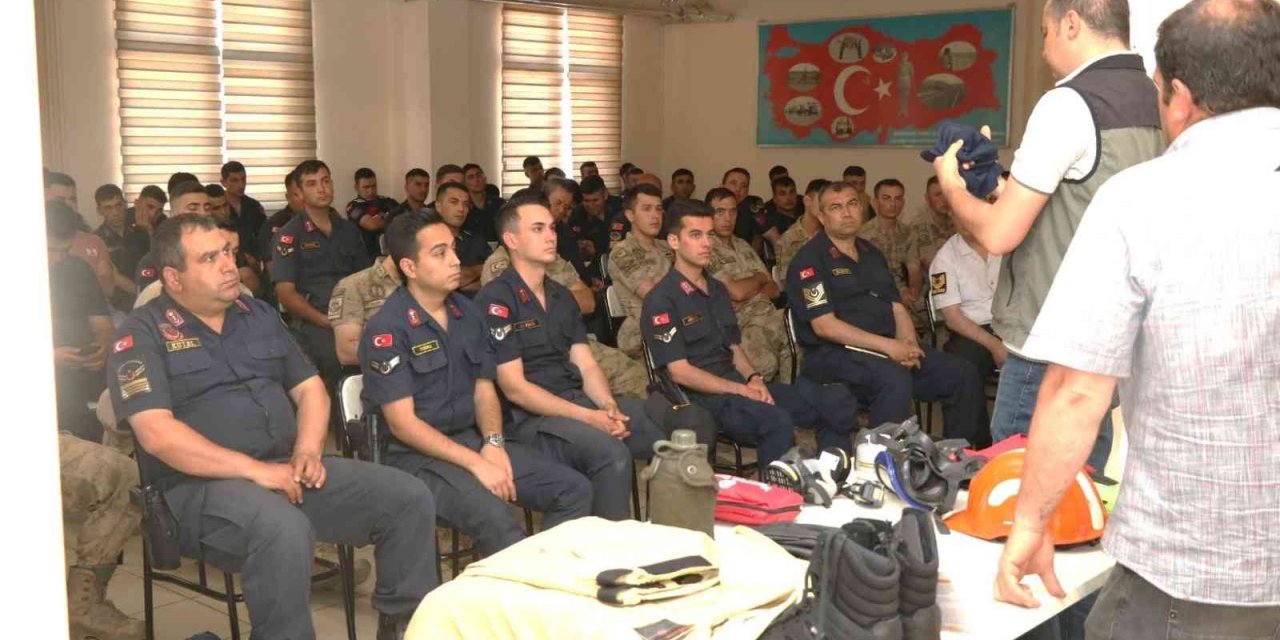Jandarma Personeline ‘orman Yangını’ Eğitimi