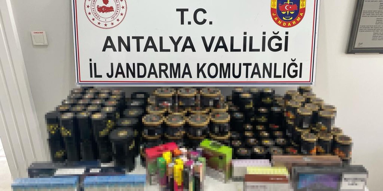 Markette Çok Miktarda Kaçak Tütün Ürünü Ele Geçirildi