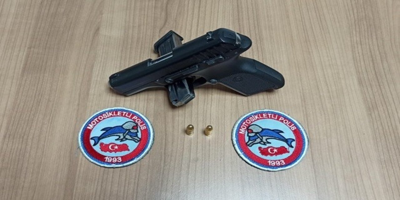 Şüpheli Şahsın Üzerinde Silah Ele Geçirildi
