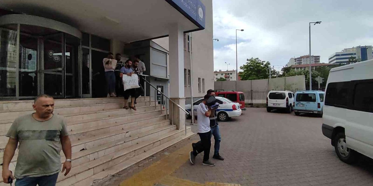 Kesinleşmiş Hapis Cezası Bulunan 5 Şahıs Yakalandı