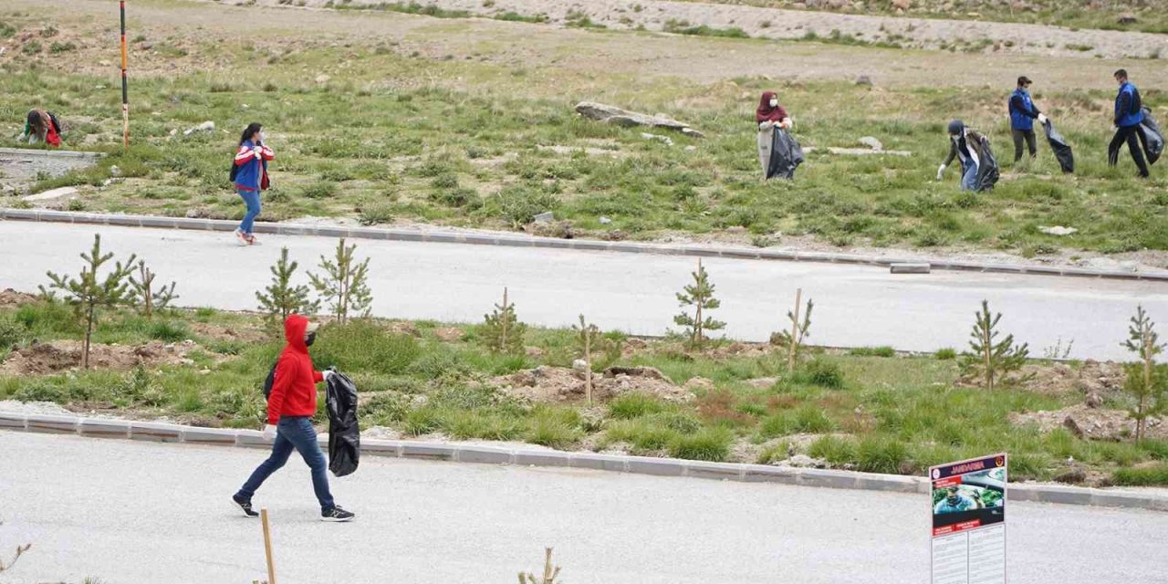 Doğaseverler Erciyes’te Çevre Temizliği Yapacak