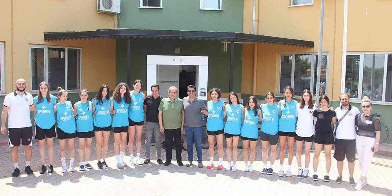 Döşemealtı Nar Taneleri Mersin Yolcusu