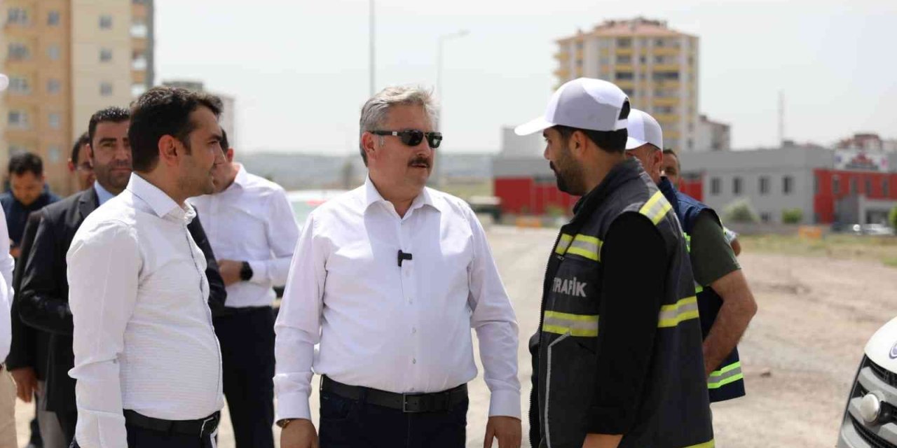 Bahçelievler Mahallesi’nde Yeni Yol Yapım Ve Çevre Düzenlemesi Yapılıyor