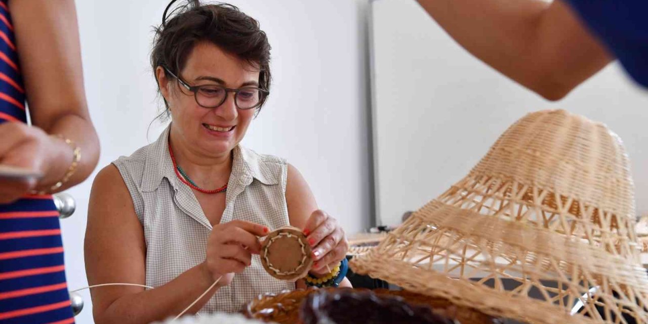 El Emeğinden İş Hayatına