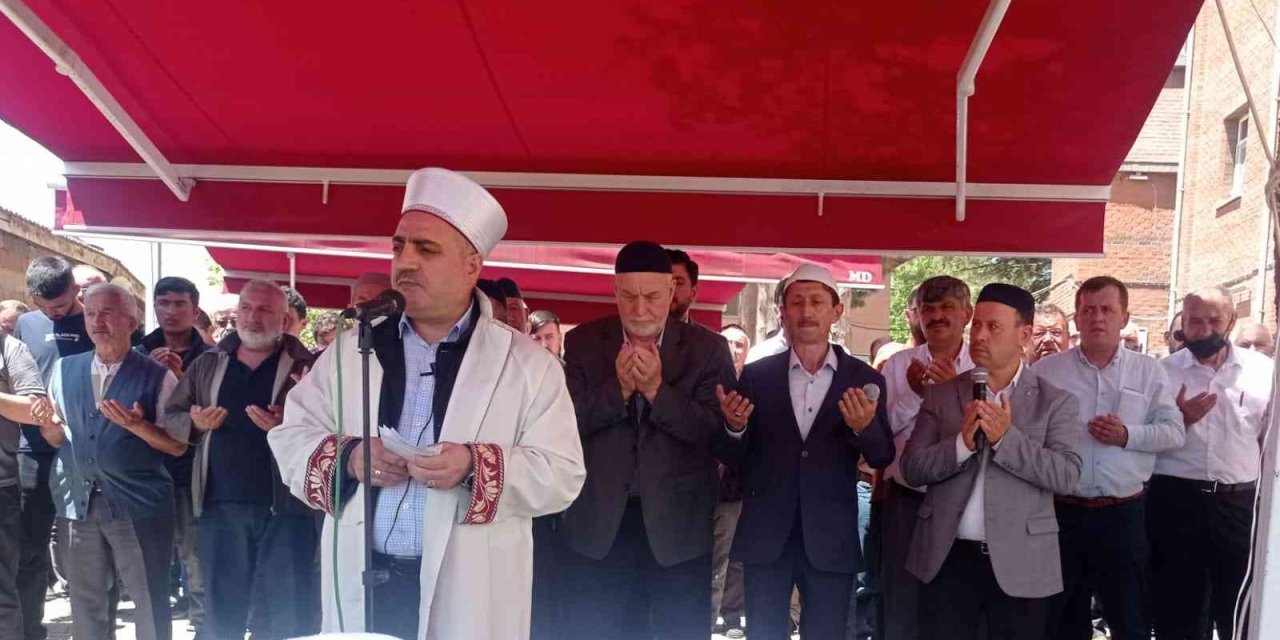 Kırsal Mahallelerdeki Yağmur Duaları Sürüyor