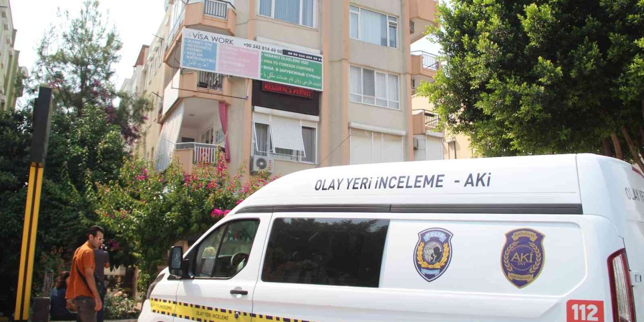 Ölüm Arkadaşını Ziyarete Geldiği, Binada Yakaladı