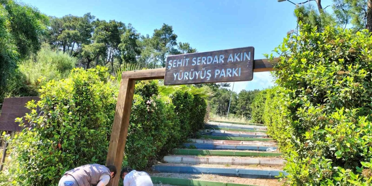 Kemer’deki Park Ve Okullar Onarılıyor