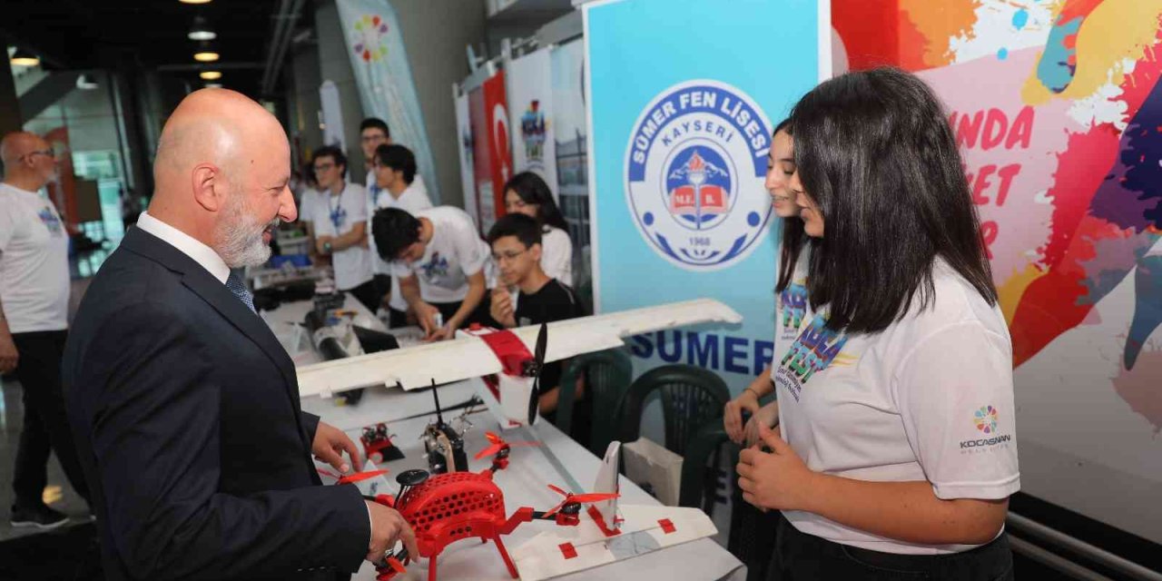 Sınır Tanımayan Teknoloji Festivali ‘kocafest’te Gençlerin Hayalleri Gerçekleşiyor