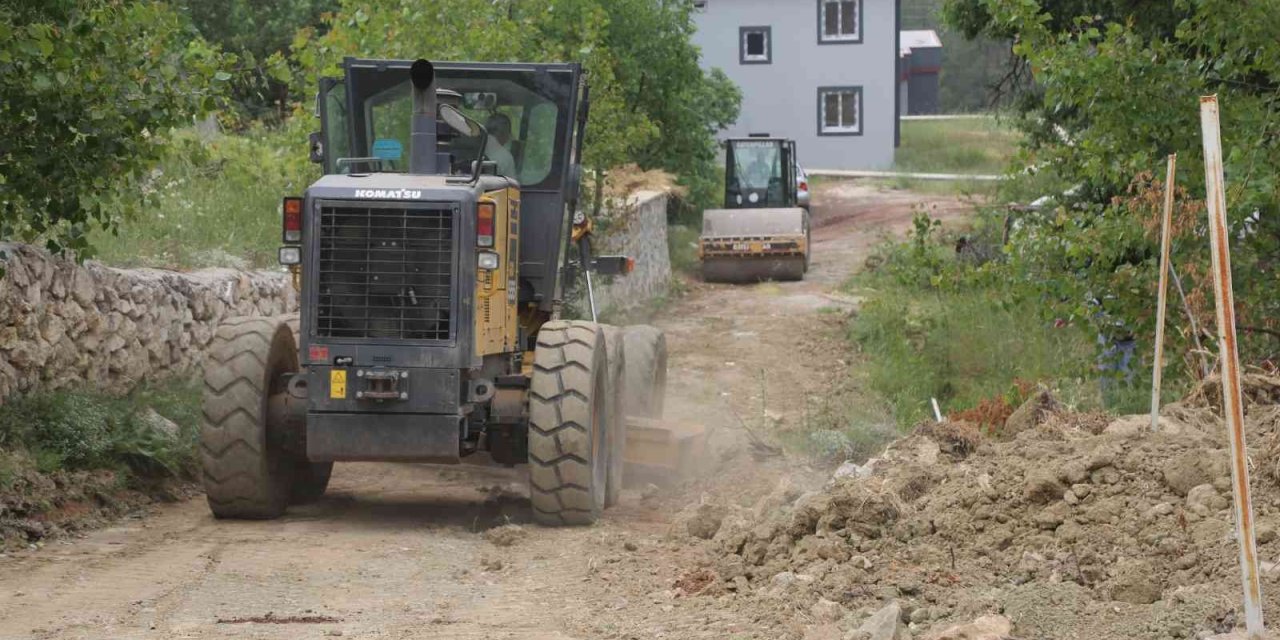 Toroslar Belediyesinden Yayla Yollarına Bakım