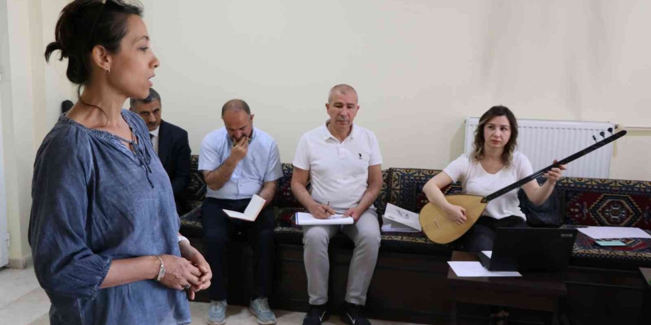 "Mikrofon Sende" Yarışmasının Ön Elemesi Yapıldı