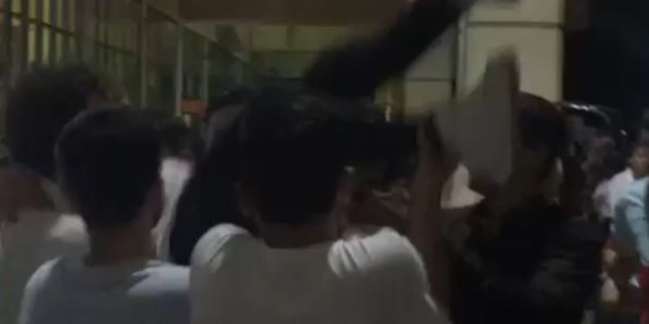 Omuzlarına Alıp Havaya Fırlattıkları Asker Adayını Yere Düşürdüler