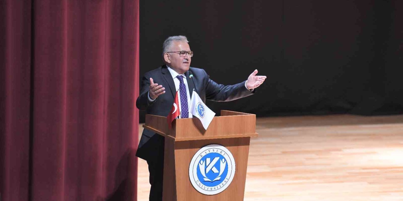 Başkan Büyükkılıç, İlk Mezunların Heyecanına Ortak Oldu