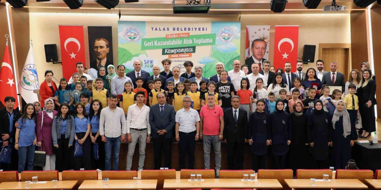 Talas’ta Atıklar Dönüşüme, Ödüller Öğrencilere