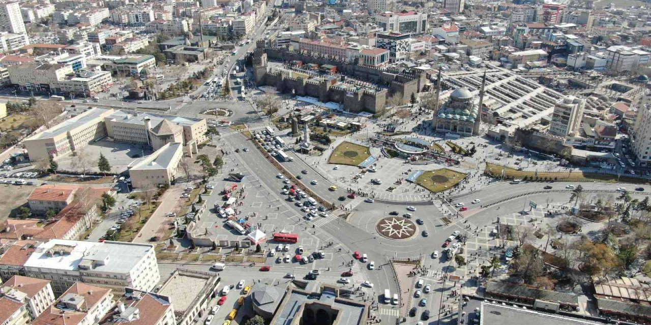 Medeniyetlere Ev Sahipliği Yapan Meydan