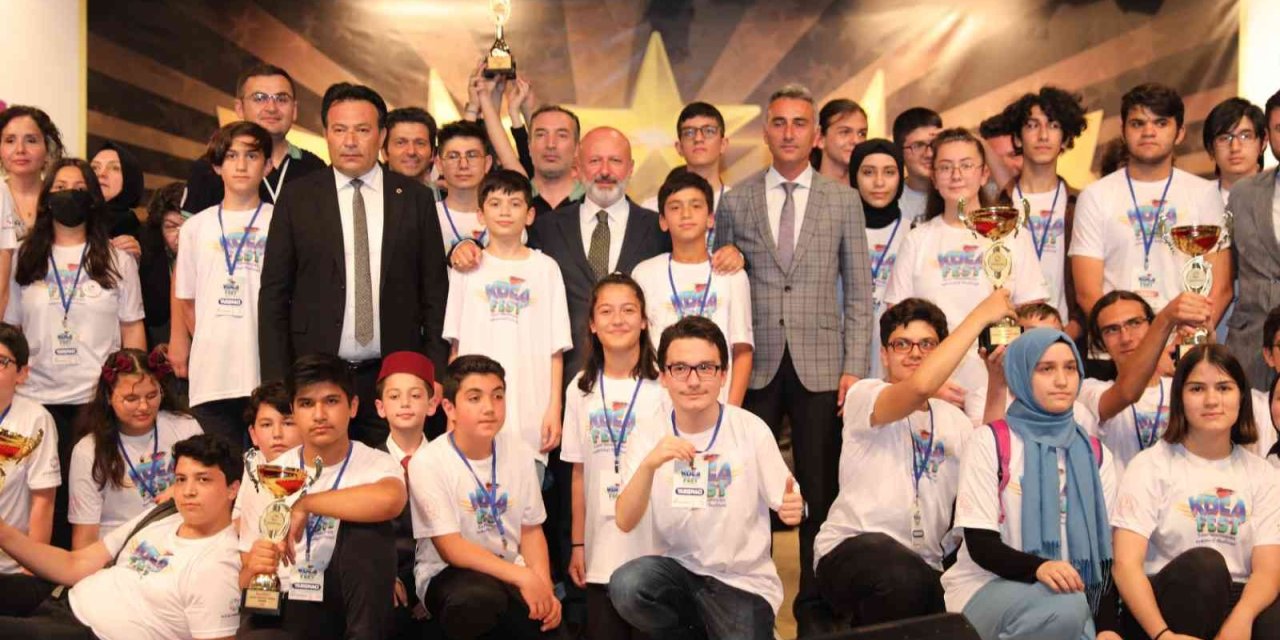 Kocasinan’ın Yıldızları’na Ödül Töreni Düzenlendi