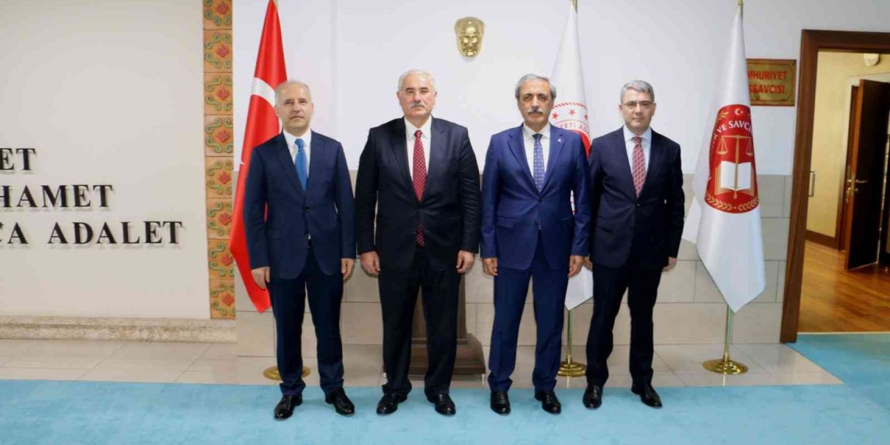 Yargıtay Başkanı Akarca Ve Yargıtay Cumhuriyet Başsavcısı Şahin’den Antalya Adliyesi Ziyareti