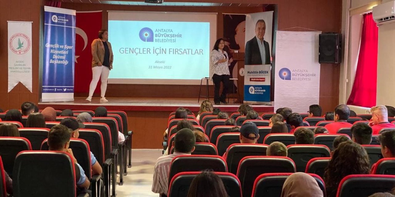 Akseki’de Gençlere Yönelik Fırsatlar Anlatıldı