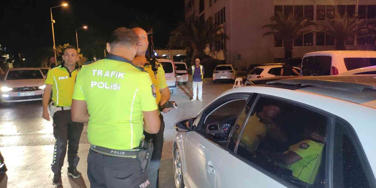 Alanya’da Trafik Denetimlerinde Sürücüler Cezadan Kurtulmak İçin Binbir Bahane Üretti