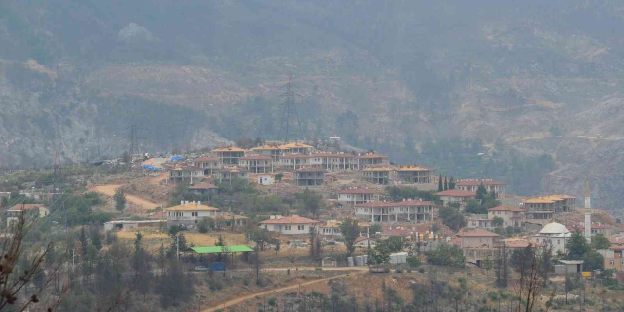 Orman Yangınında Evlerini Kaybedenler İçin Yapılan Konutlarda Sona Gelindi