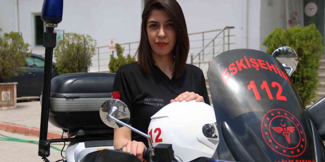 112’nin Tek Motosikletli Kadın Att’si 4 Yıldır Görevinin Başında