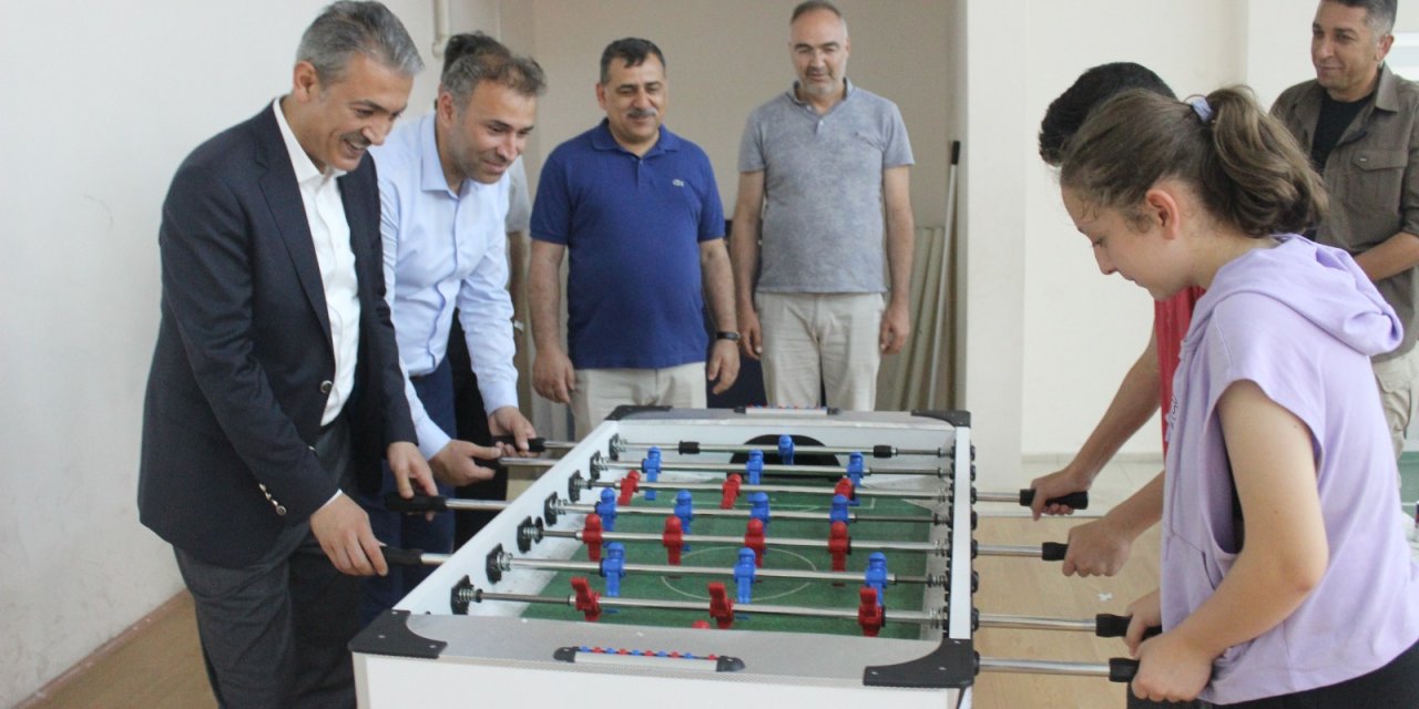 Vali Akkoyun Karaman Gençlik Merkezini Ziyaret Etti