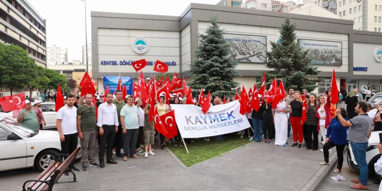 Kaymek Gençleri Ecdadın Huzurunda