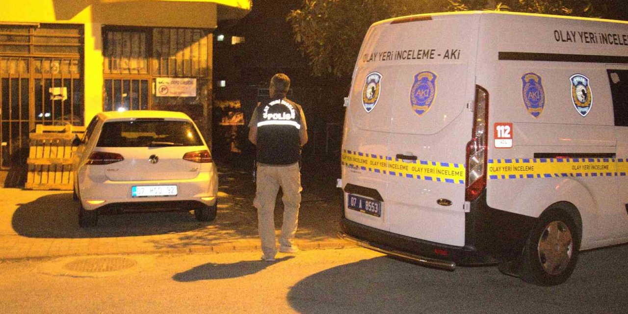 Rus Uyruklu Kadın Evinde Ölü Bulundu