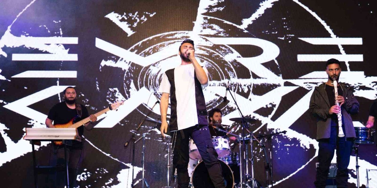 Konya’da Emre Kaya İzdihamı