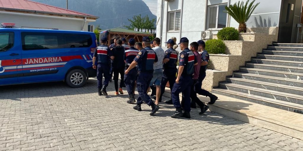 İzinsiz Kazı Yapan 3 Kişi Gözaltına Alındı